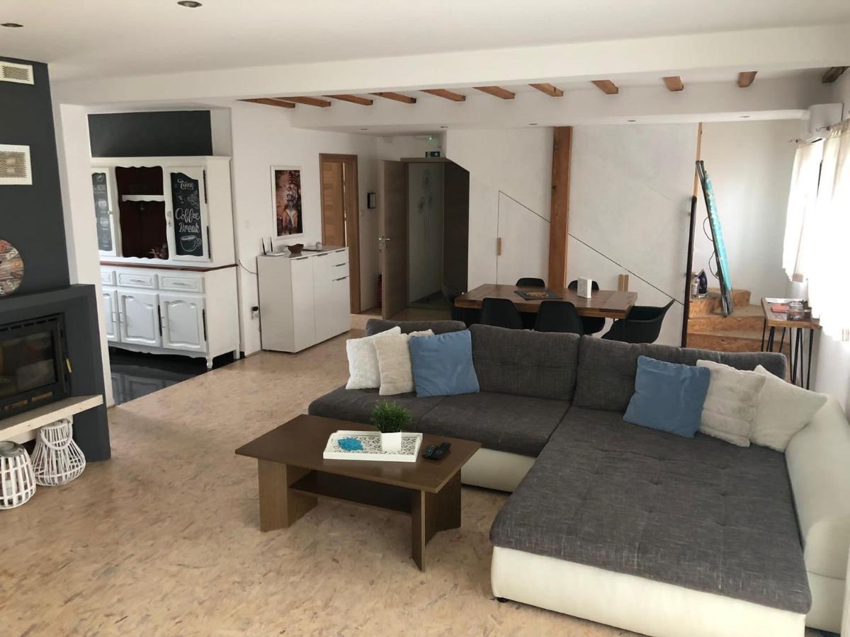Apartman Kaja Zagreb Exterior foto